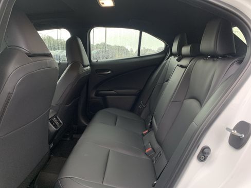 Certified 2026 Lexus UX 300h FWD w/ Accessory Package (2T) image 32