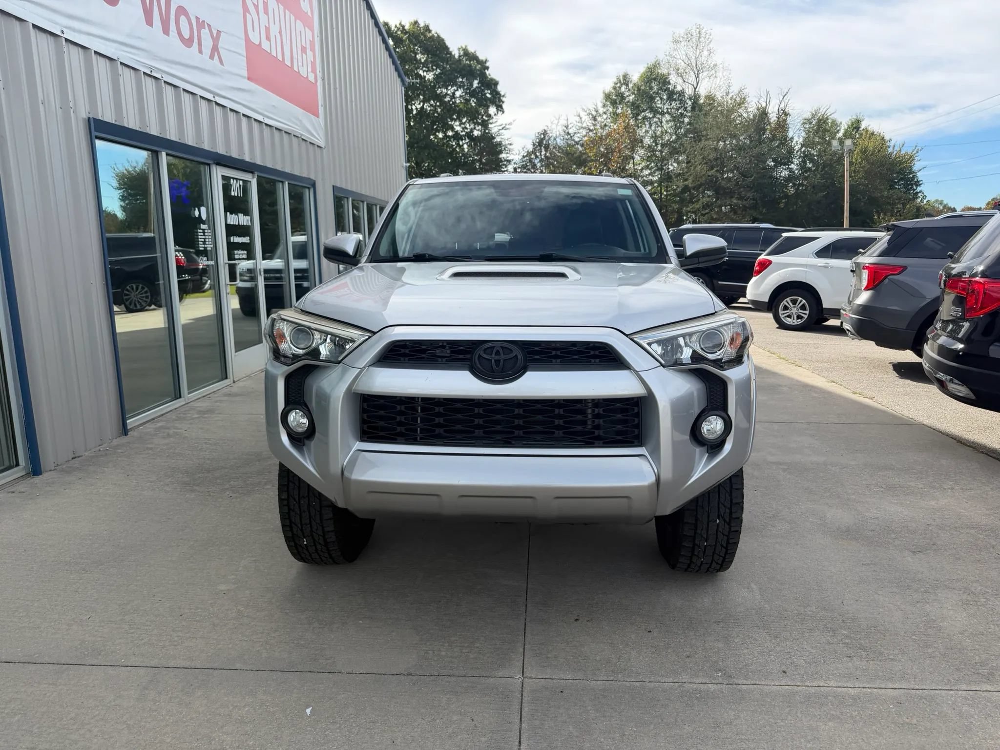 Used 2018 Toyota 4Runner TRD Off-Road AWD/4WD image 22