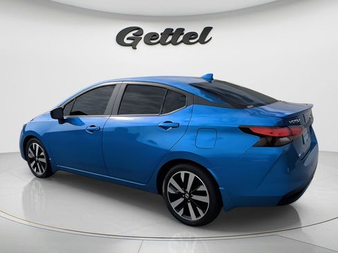 Used 2022 Nissan Versa SR w/ Convenience Package image 6