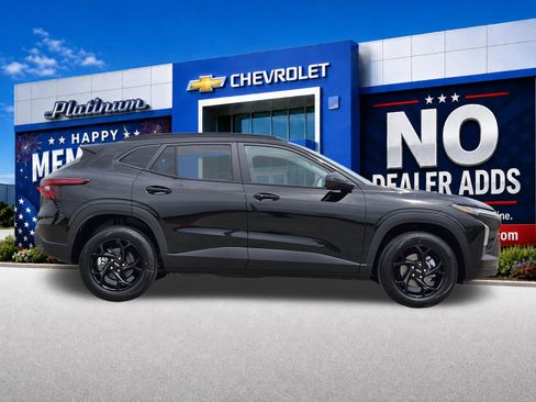 New 2026 Chevrolet Trax LT w/ Driver Confidence Package FWD image 7
