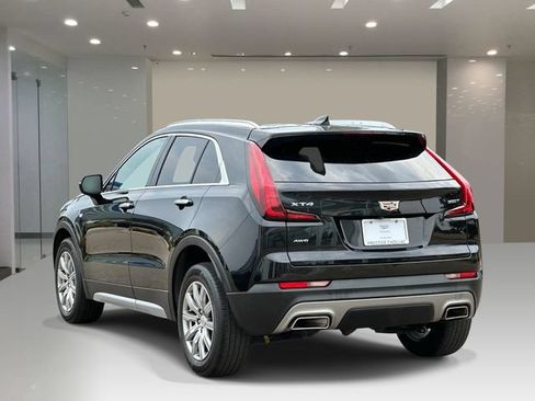 Used 2023 Cadillac XT4 Premium Luxury AWD/4WD image 3