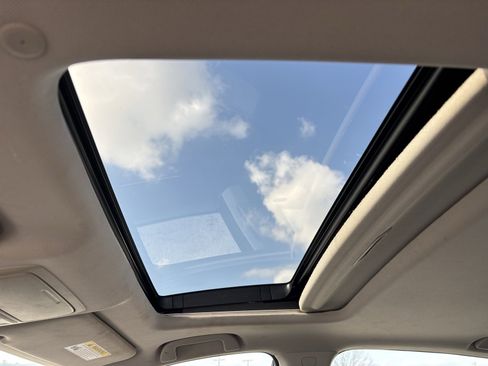 Used 2019 Honda Accord EX-L image 5