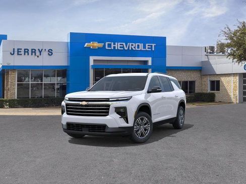 New 2026 Chevrolet Traverse LT w/ Driver Confidence Package image 34