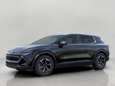 New 2026 Chevrolet Equinox EV LT AWD/4WD image 2