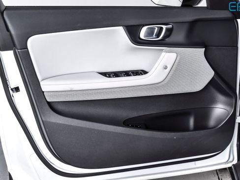 Used 2024 Polestar Polestar 2 image 14