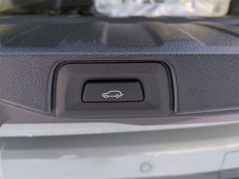 New 2026 BMW X5 xDrive40i w/ M Sport Package image 25