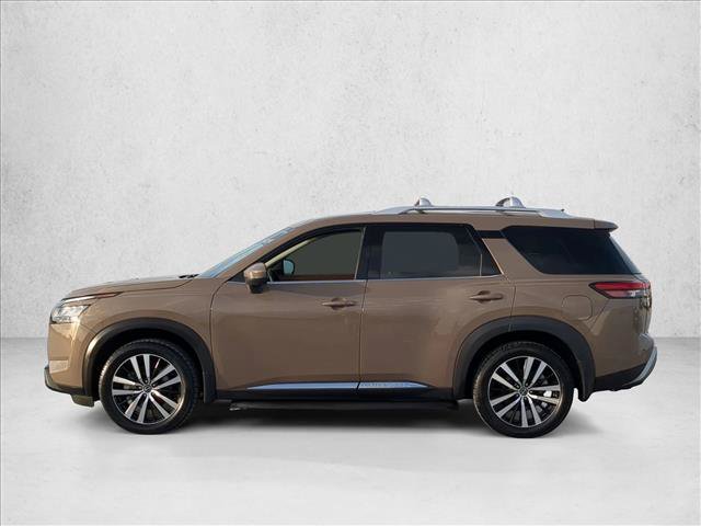 Used 2023 Nissan Pathfinder Platinum w/ Black Appearance Package AWD/4WD image 9