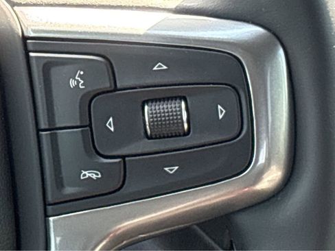 Used 2026 Chevrolet Silverado 1500 LT Trail Boss w/ LT Trail Boss Premium Package AWD/4WD image 7