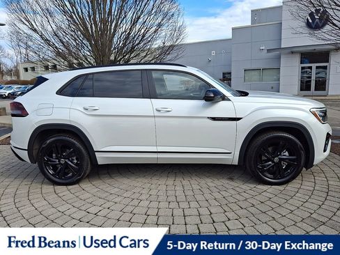 Certified 2025 Volkswagen Atlas Cross Sport SEL R-Line image 7