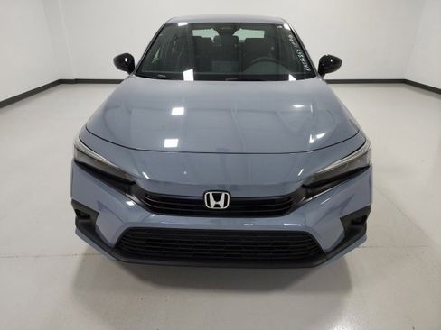 Used 2024 Honda Civic Sport image 2