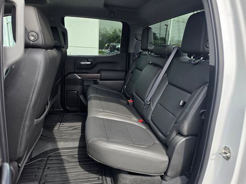 Used 2019 GMC Sierra 1500 SLT w/ Driver Alert Package I AWD/4WD image 11