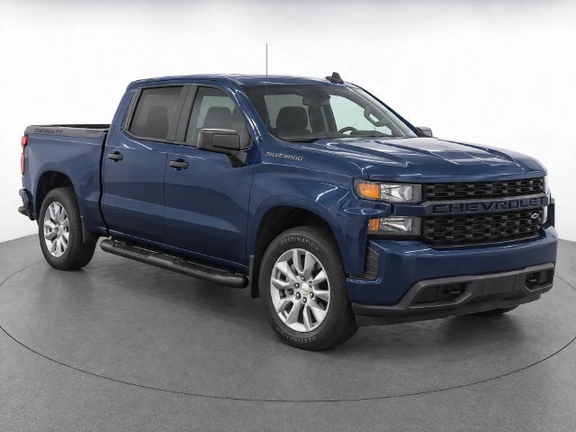 Used 2021 Chevrolet Silverado 1500 Custom w/ LPO, Dark Essentials Package RWD image 2