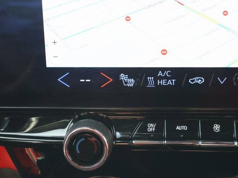 Used 2024 Chevrolet Blazer EV RS image 32