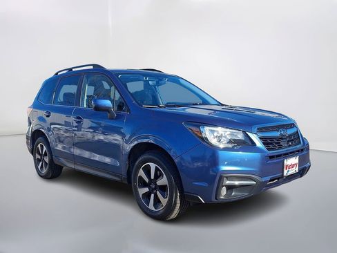 Used 2017 Subaru Forester 2.5i Limited image 1