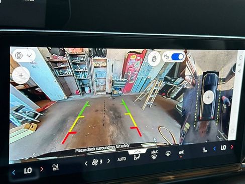 New 2026 Ford Expedition Platinum image 18