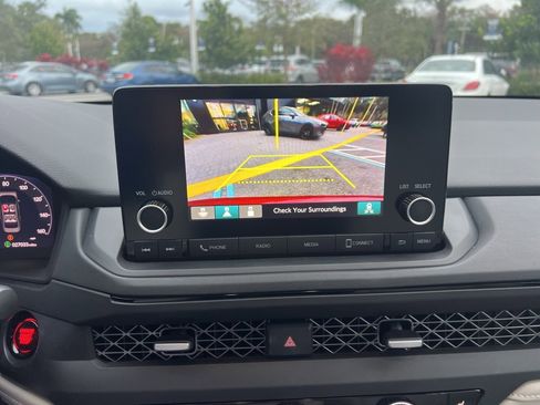 Used 2024 Honda Accord EX image 31