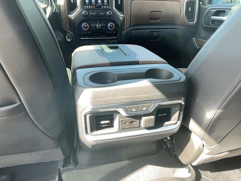 Used 2021 Chevrolet Silverado 1500 High Country w/ Technology Package image 13