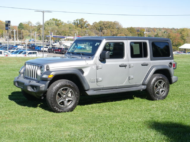 Used 2018 Jeep Wrangler Unlimited Sport S AWD/4WD image 6
