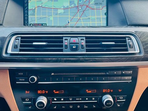 Used 2011 BMW ALPINA B7 xDrive image 19