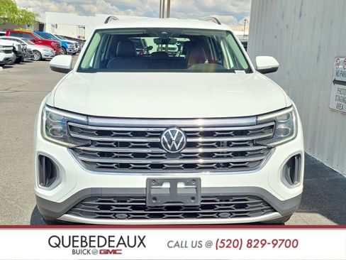 Used 2024 Volkswagen Atlas SE AWD/4WD image 2