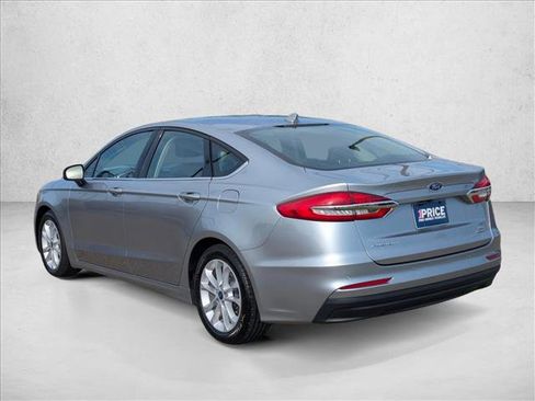 Used 2020 Ford Fusion SE FWD image 8