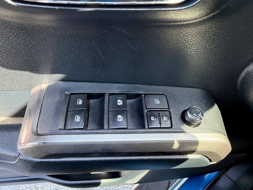 Used 2016 Toyota Tacoma Limited w/ Towing Package RWD image 10