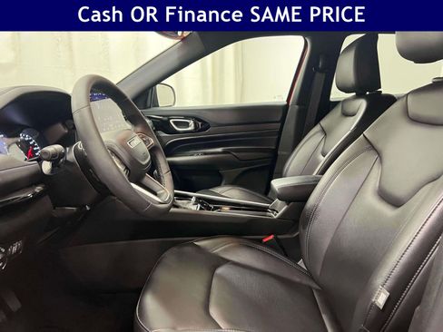 Used 2026 Jeep Compass Limited AWD/4WD image 16