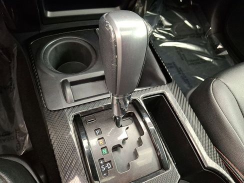 Used 2021 Toyota 4Runner Venture image 12