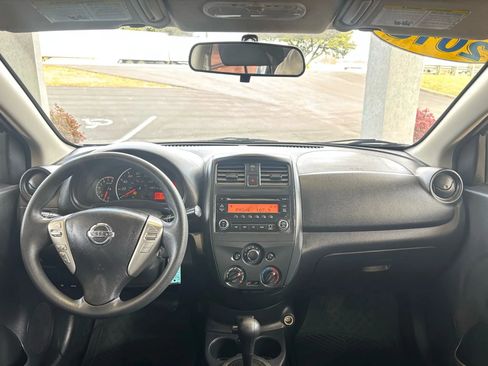 Used 2018 Nissan Versa S Plus image 9