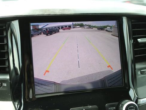 Used 2024 RAM 2500 Big Horn w/ Sport Appearance Package AWD/4WD image 23