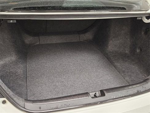 Used 2021 Honda Accord Sport image 9