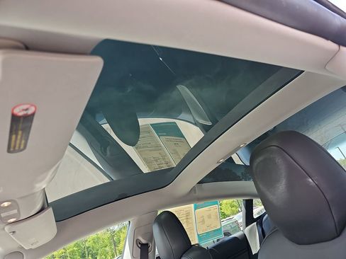 Used 2019 Tesla Model 3 RWD image 33