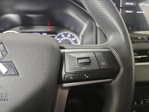 New 2026 Mitsubishi Outlander ES image 15