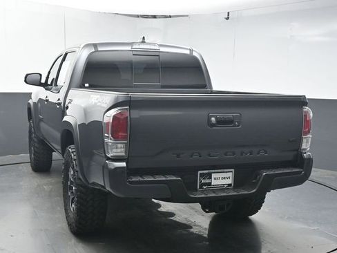 Used 2021 Toyota Tacoma TRD Off-Road w/ Technology Package AWD/4WD image 6