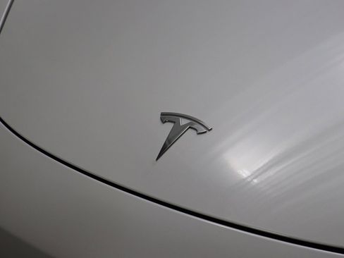 Used 2022 Tesla Model 3 Long Range image 3
