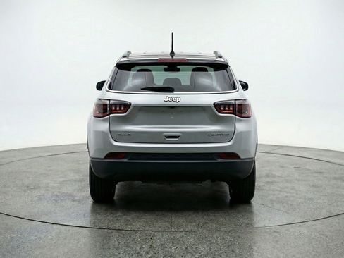 Used 2025 Jeep Compass Limited AWD/4WD image 7