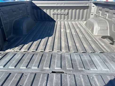 Used 2023 GMC Sierra 1500 AT4 w/ Technology Package image 10