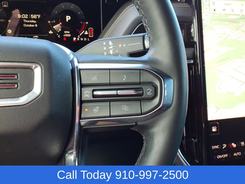 Used 2025 GMC Yukon Elevation w/ Elevation Premium Package AWD/4WD image 28