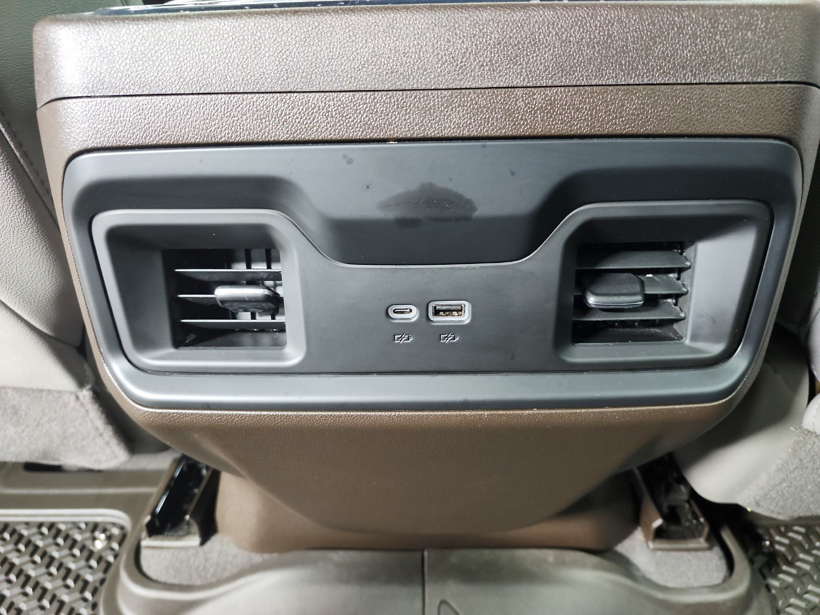 Used 2024 Chevrolet Silverado 1500 RST AWD/4WD image 40