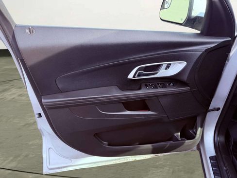 Used 2013 Chevrolet Equinox LT w/ All Star Package image 11