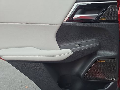 New 2025 Mitsubishi Outlander SE image 26