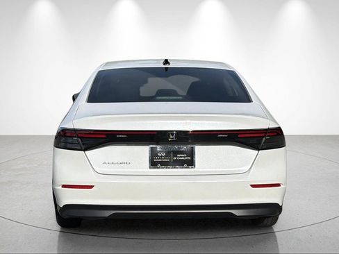 Used 2025 Honda Accord SE image 4
