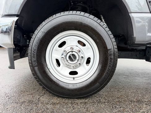 Used 2024 Ford F250 XL w/ XL Chrome Package AWD/4WD image 3