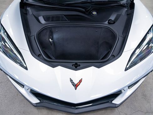 Used 2021 Chevrolet Corvette Stingray Preferred Conv w/ Z51 Performance Package RWD image 9