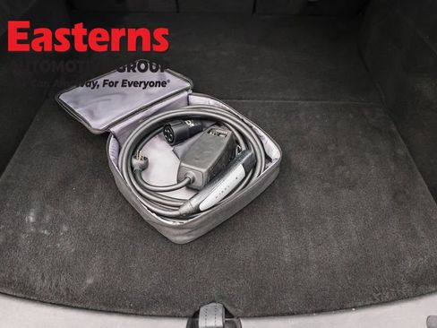 Used 2020 Tesla Model Y Long Range image 9