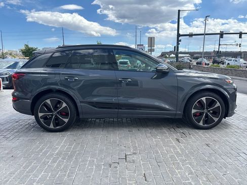 Used 2025 Audi SQ6 e-tron Prestige AWD/4WD image 6