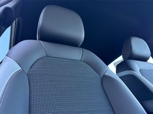 New 2026 Buick Envista Preferred image 18