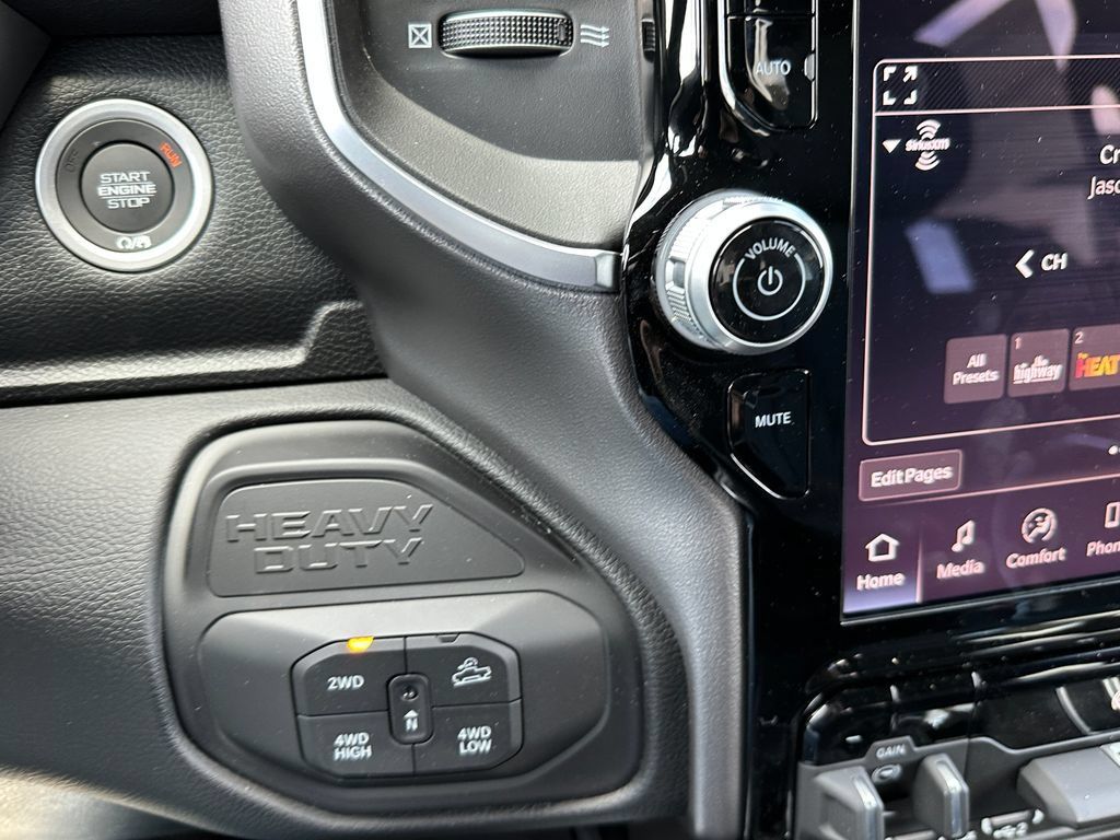 New 2026 RAM 2500 Big Horn AWD/4WD image 26