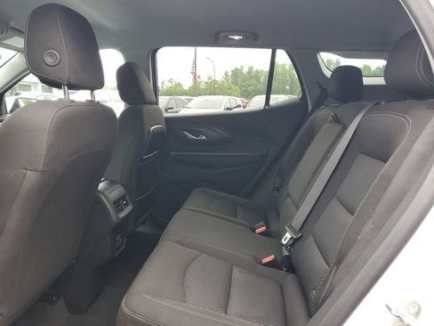 Used 2024 GMC Terrain SLE FWD image 23