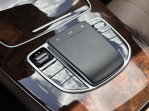 Certified 2023 Mercedes-Benz E 350 4MATIC Sedan image 32